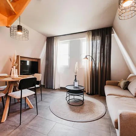 アパートホテル Appartementhotel Seeblick グローナウ